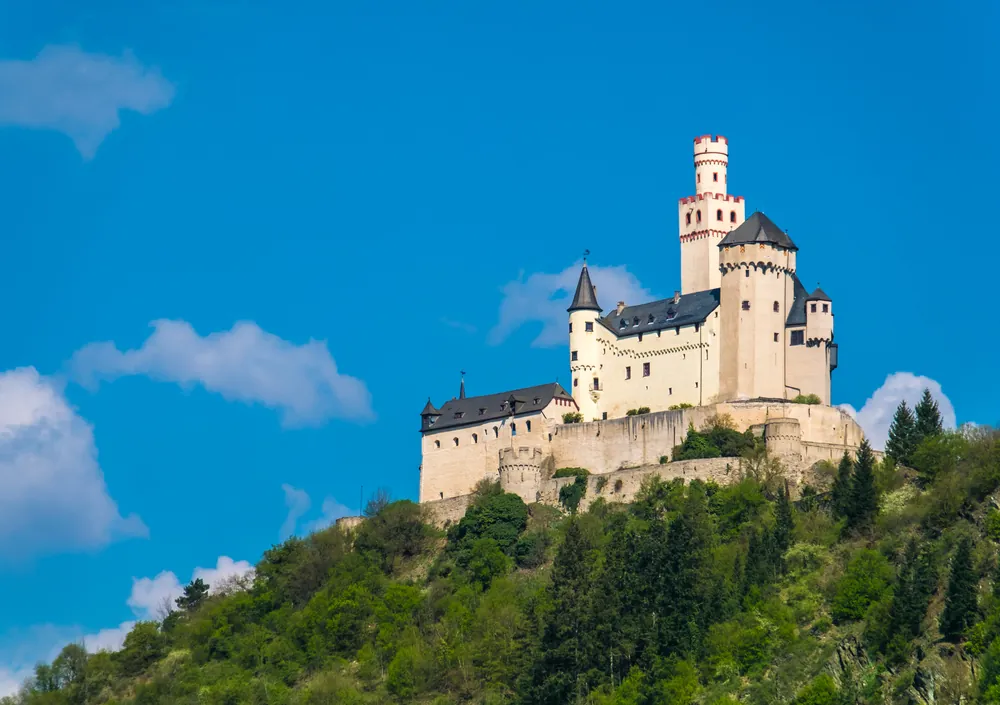 Marksburg castle above the town of Braubach in Rhineland-Palatinate, Germany. It is one of the main landmarks of the Rhine Gorge UNESCO World Heritage Site. 