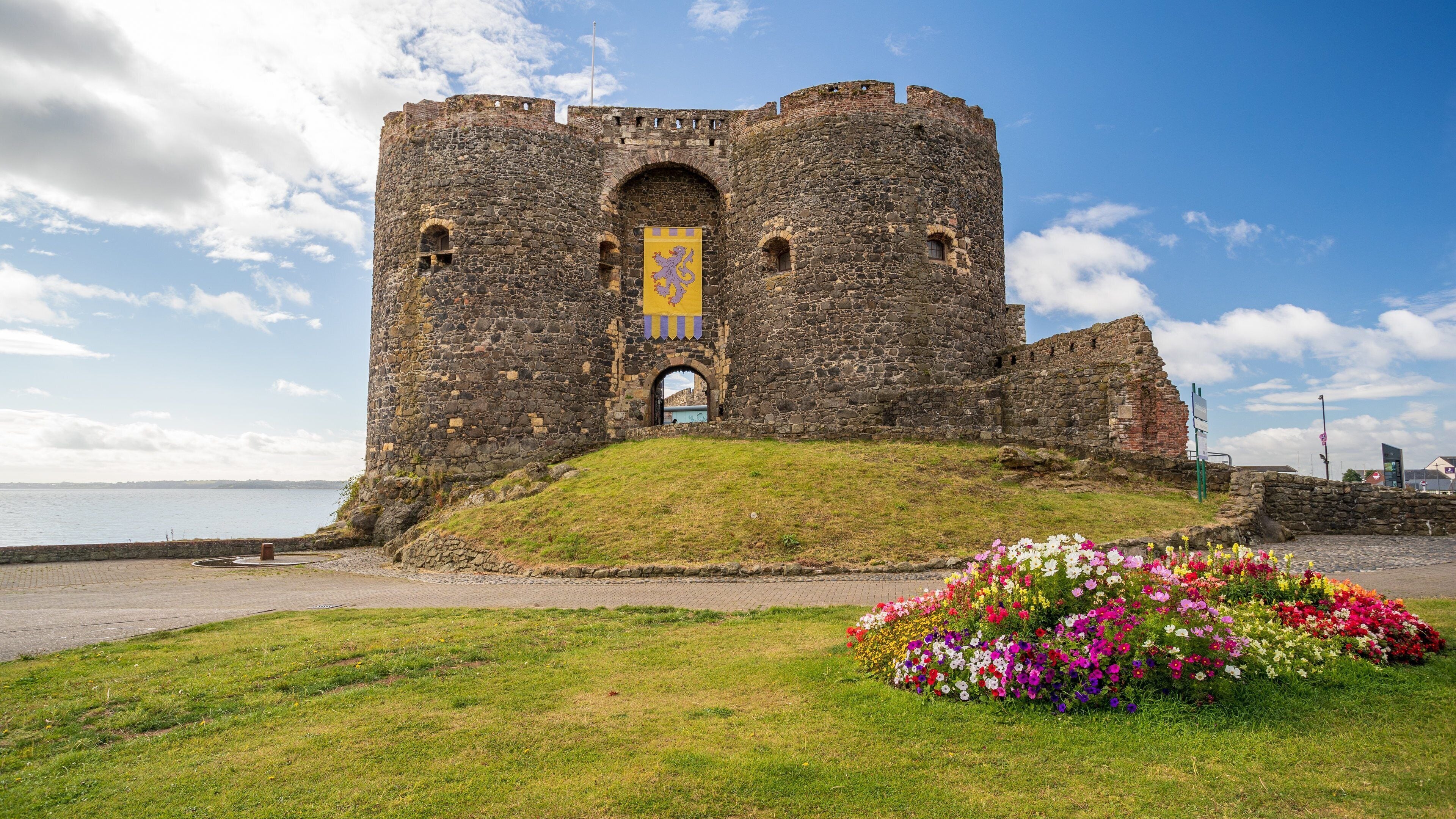 Carrickfergus castle, castle in ireland, tower castle