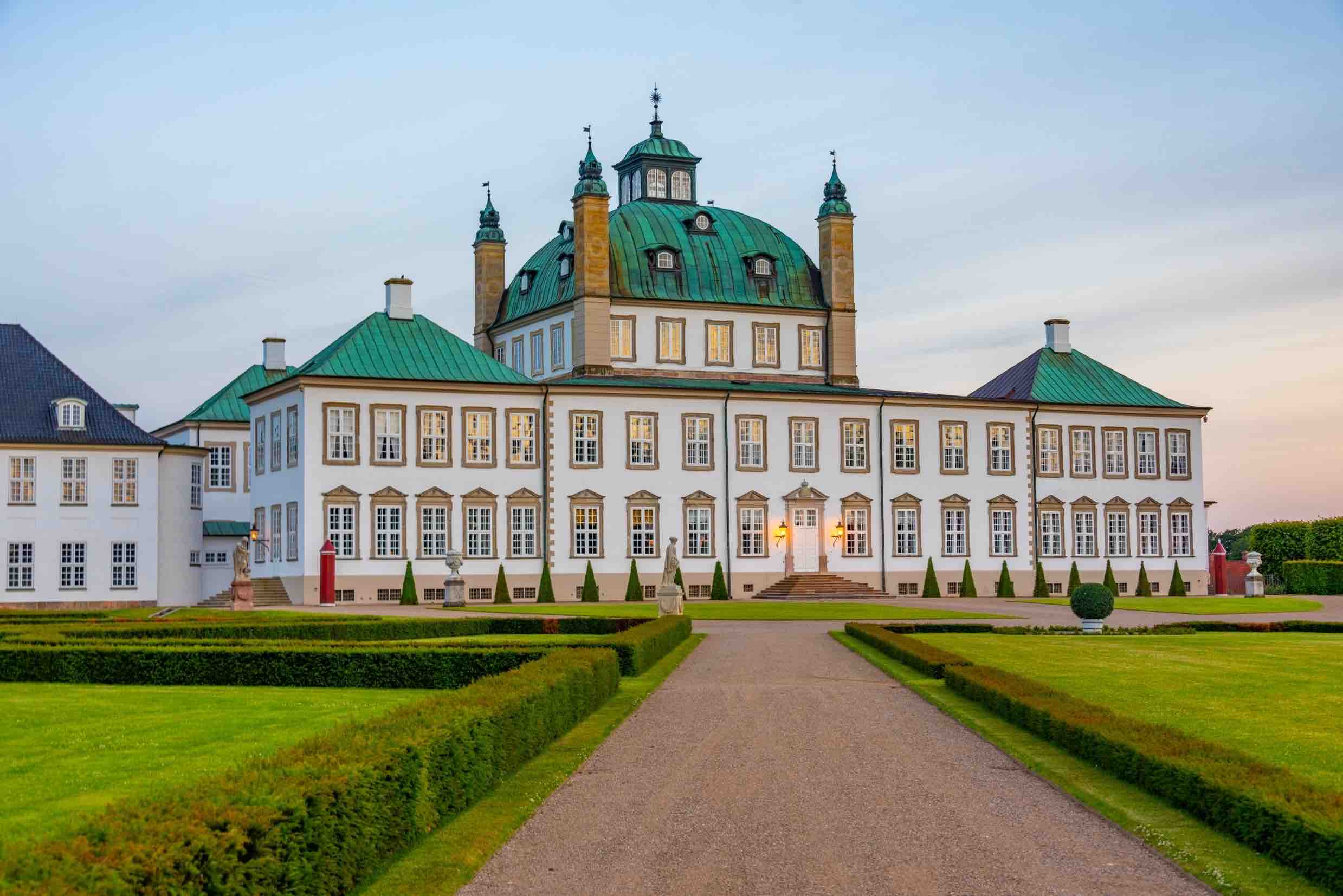 fredensborg castle, danish castle, denmark castle