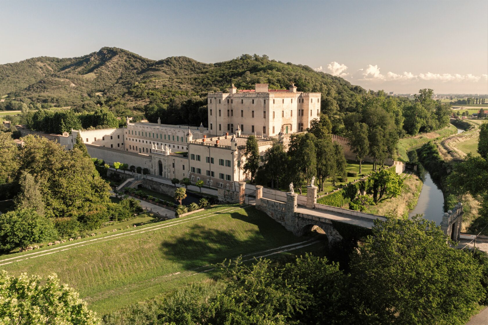 castello del Catajo, castle italy, italian castle