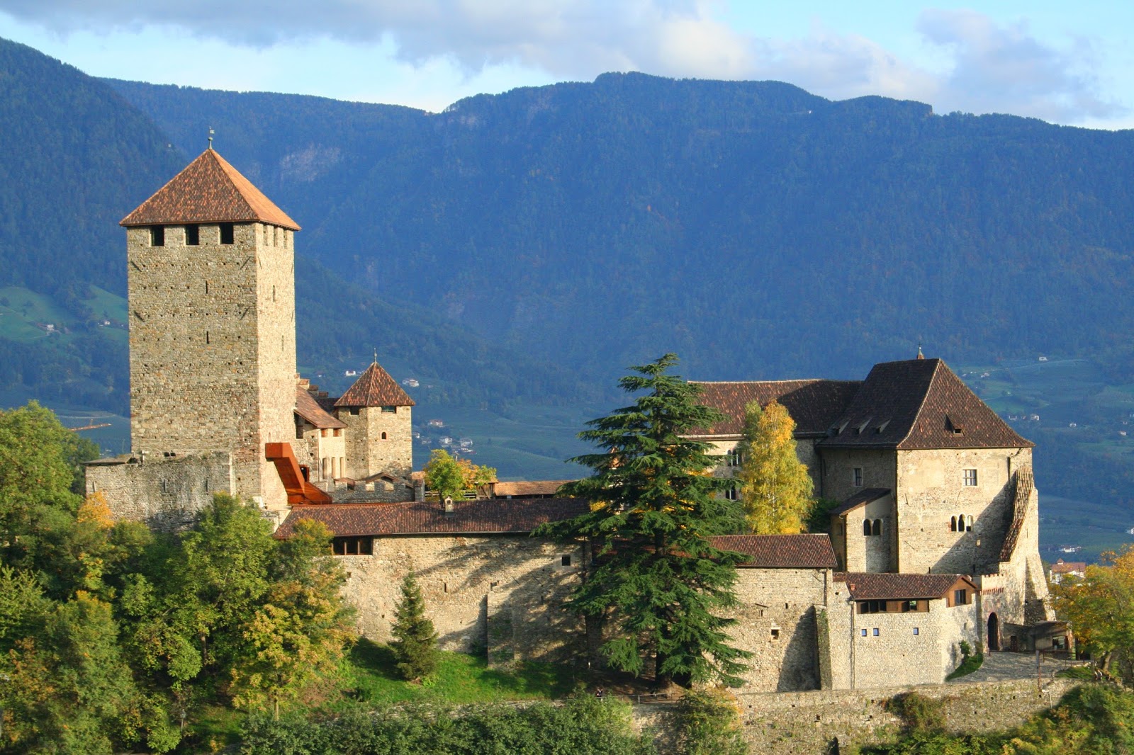 Castel Tirolo, italian castle, castle italy