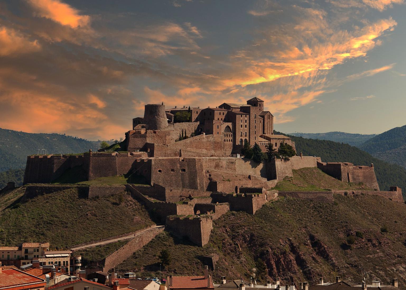 castell de cardona, castles spain, spanish castles