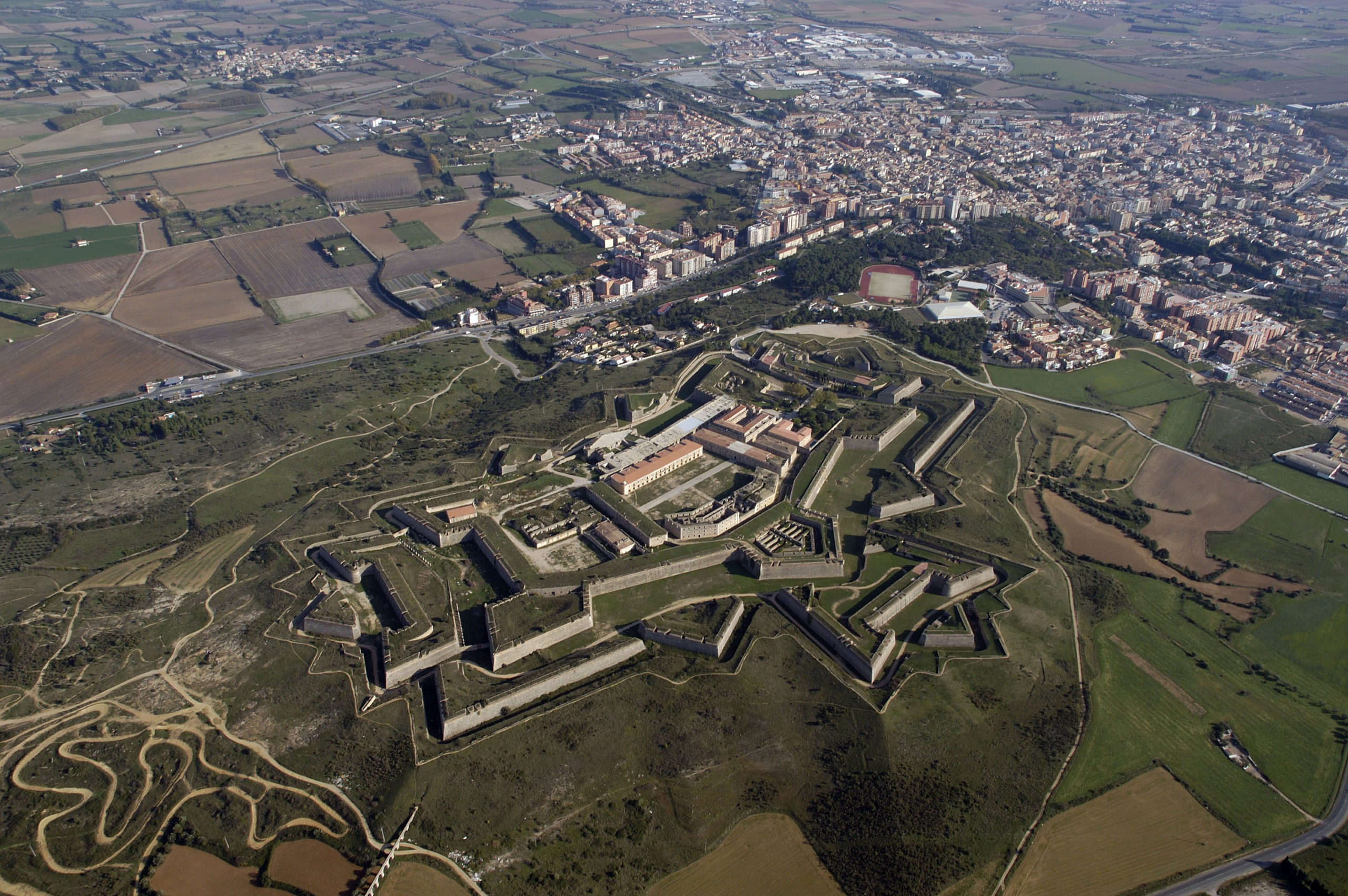 castell de sant ferran, spain castle, spanish castles
