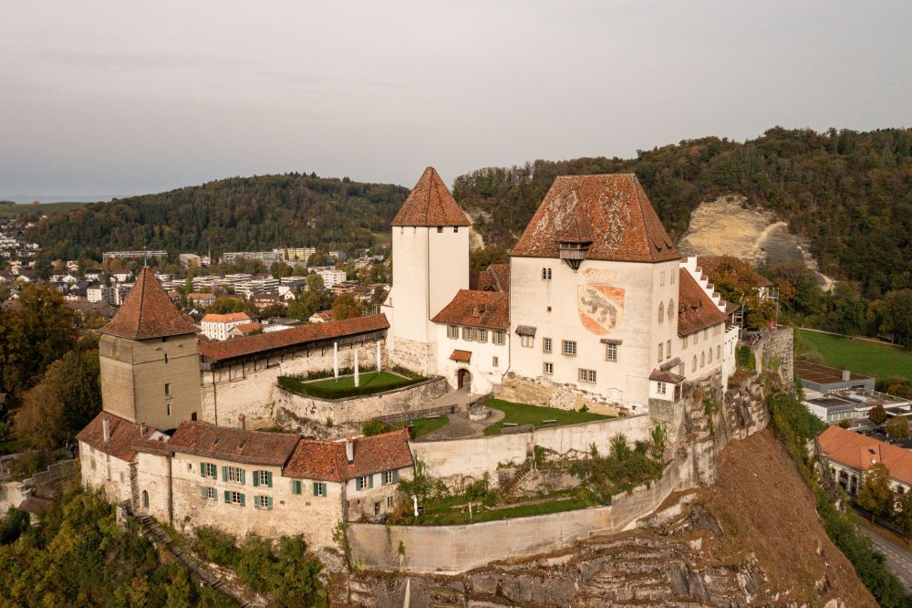 Schloss Burgdorf, castle switzerland, swiss castles