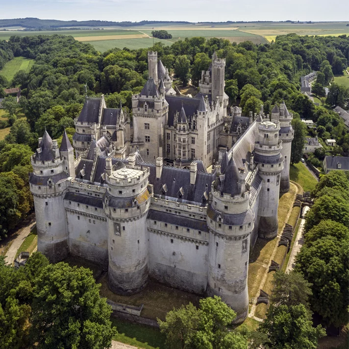 Château de Pierrefonds, disney inspired castle