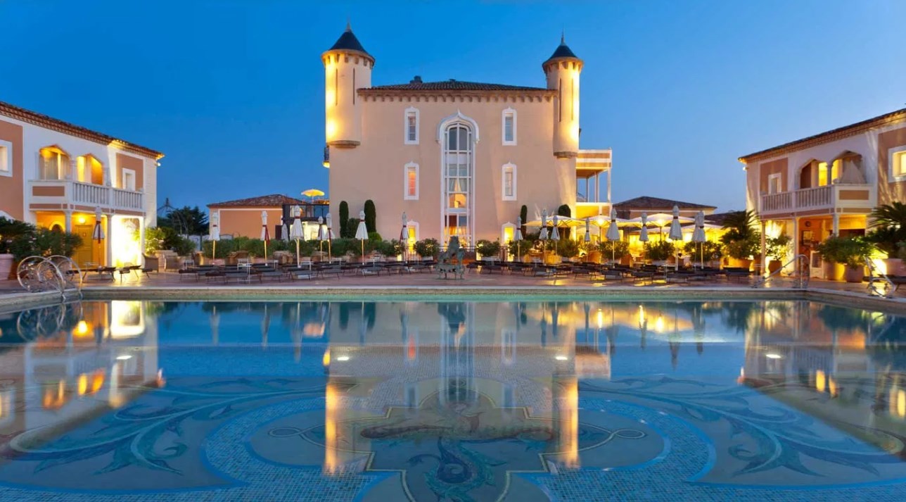 Château La Messardière above Saint-Tropez, the most expensive castle ever sold at €154 million