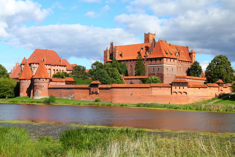 The Largest Castle in the World and 9 Others Bigger Than Most Cities