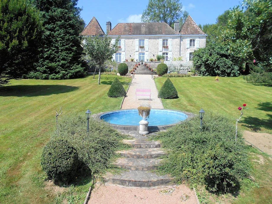 Château de La Mothe 425 Sqm 5 Bedrooms - Castle for Sale