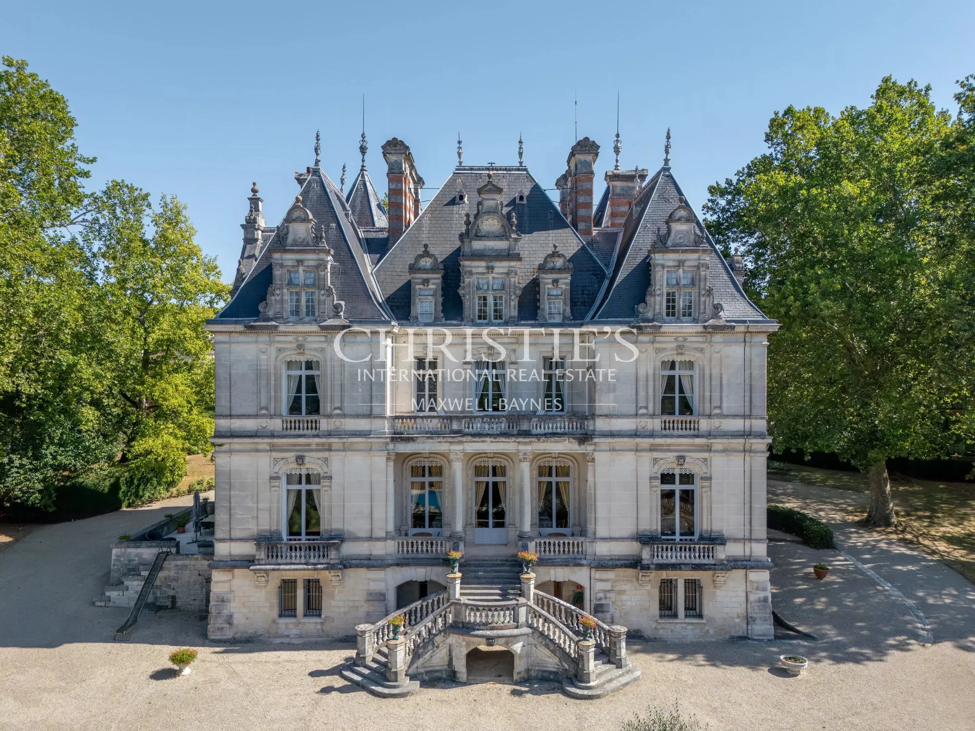 Magnificent 19th Century Château With Pool And Tennis Court