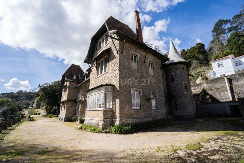 Palace In São Pedro De Penaferrim   Sintra