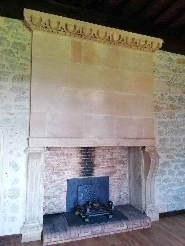 Magnificent 16th Century Castle 4