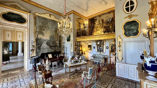 Magnifique Château Du XVII Ie Siècle Avec Dépendances 3