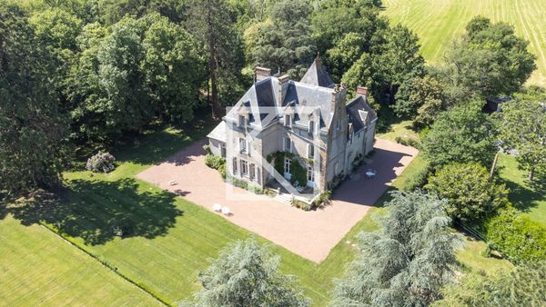Manor For Sale, 12 Rooms   Mauléon 79700 2