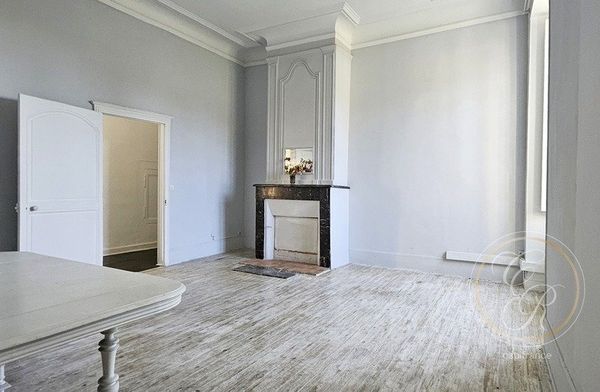 Property For Sale 14 Rooms Savennieres (49) 5